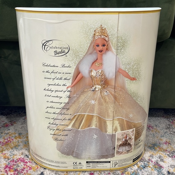 2000 Celebration Barbie - Picture 2 of 3
